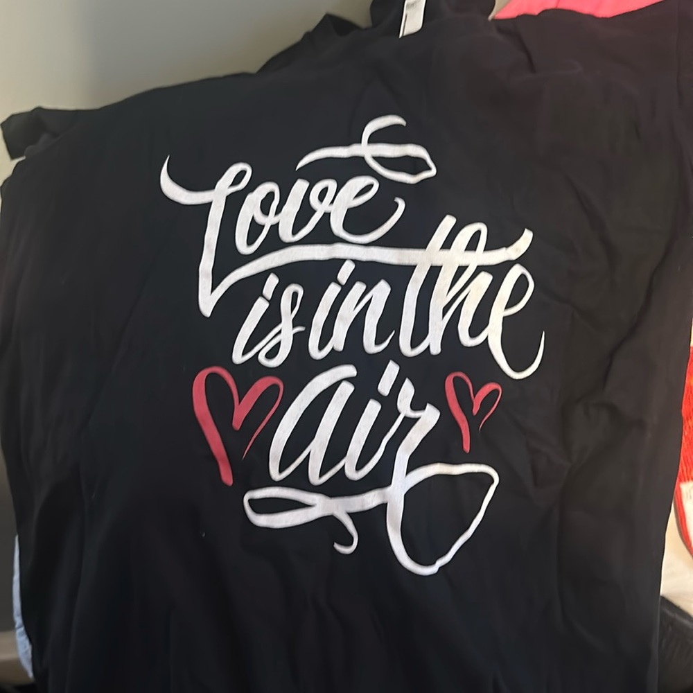 Tshirt -Brand New Love is in the Air